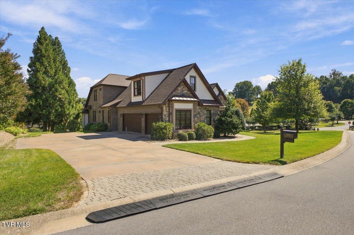 2760 Highland Glen Court