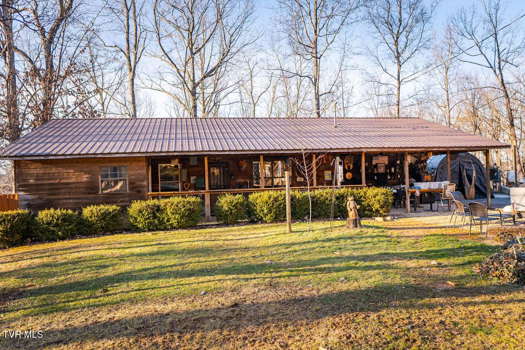 Photo of 3504 James Phillips Way, Sevierville, TN 37876 (MLS # 9981917)
