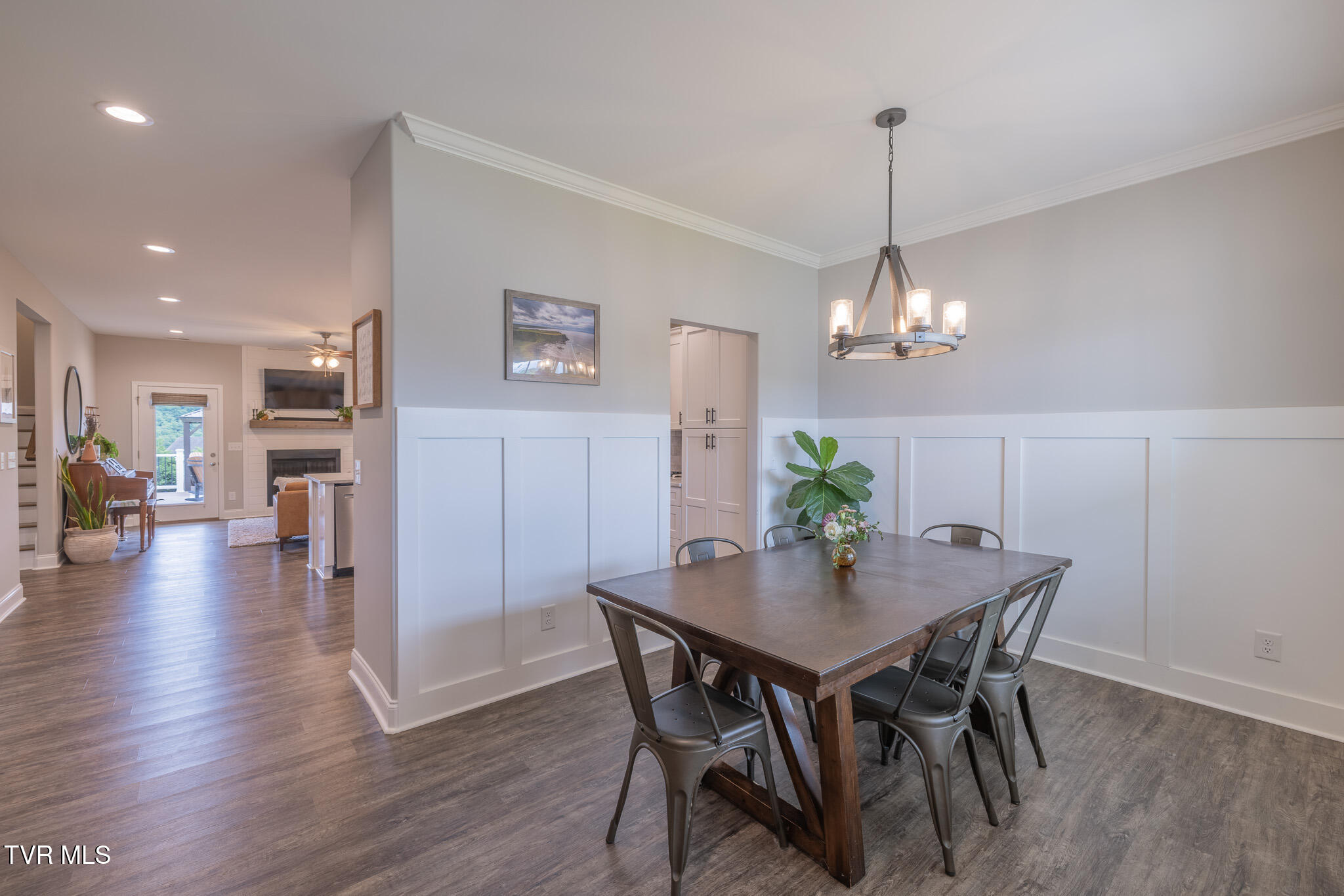 4073 Maize Place, Piney Flats, Tennessee image 2