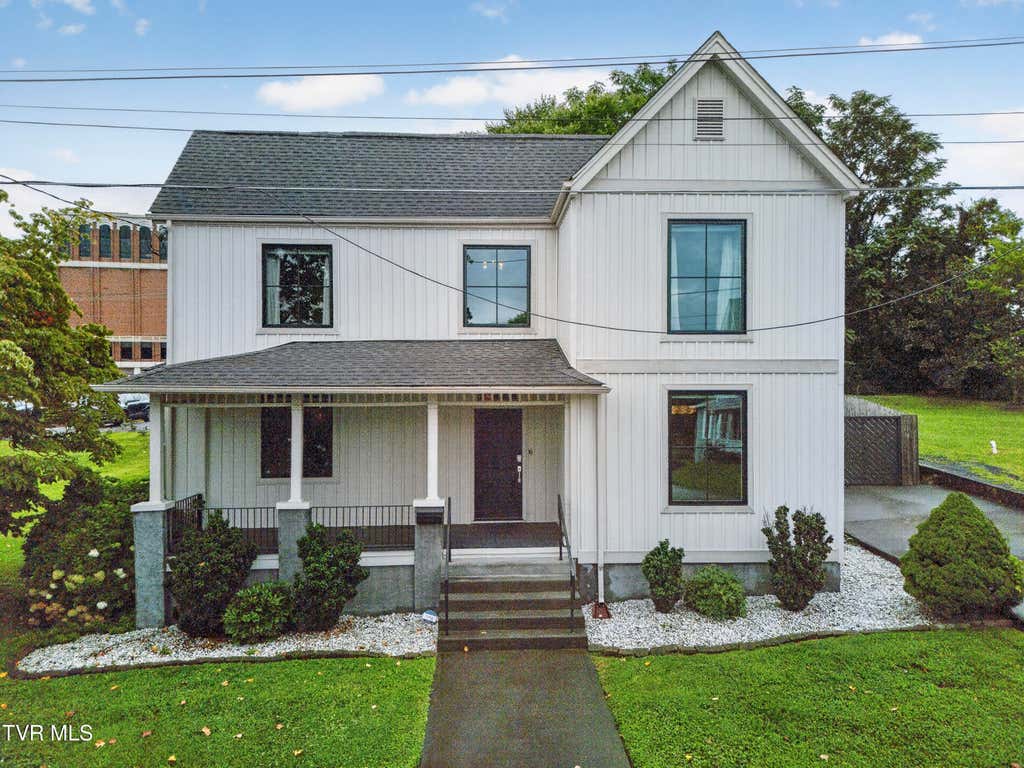 Photo of 511 Alabama Street, Bristol, TN 37620 (MLS # 9999887)