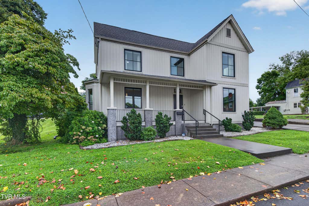 Photo of 511 Alabama Street, Bristol, TN 37620 (MLS # 9999887)