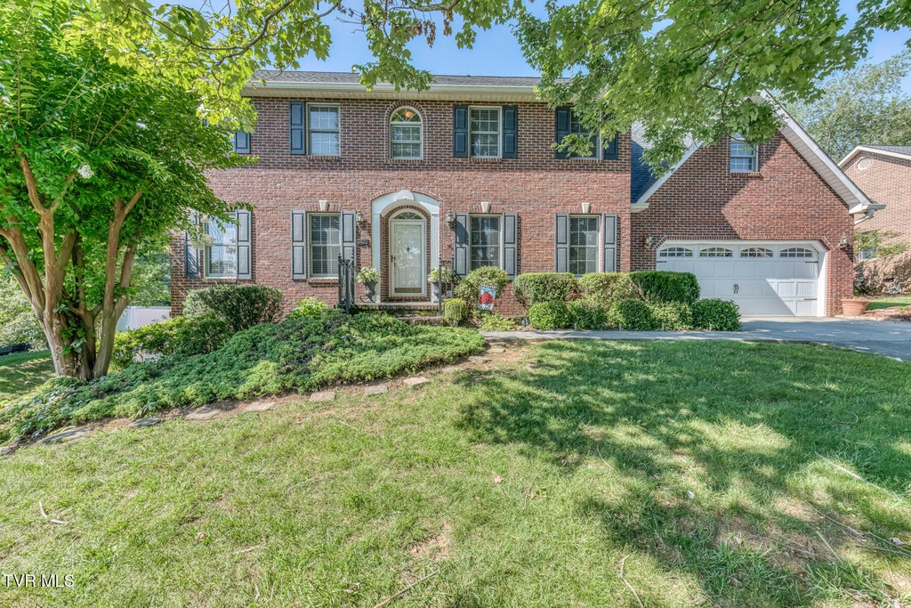 Photo of 3422 Berkshire Circle, Johnson City, TN 37604 (MLS # 9998365)