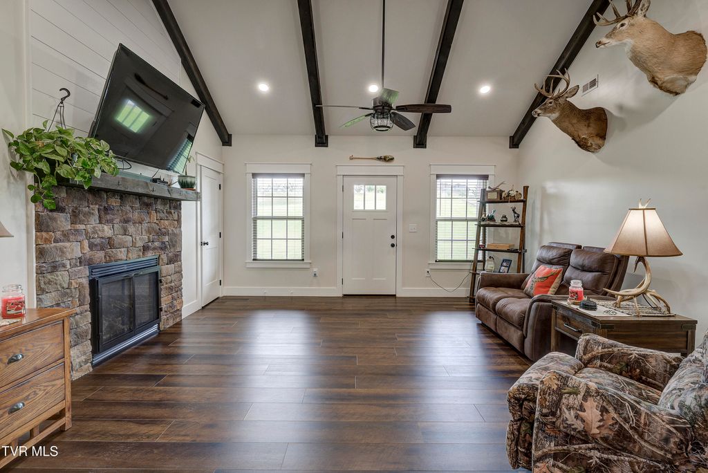 Photo of 674 Old Embreeville Road, Jonesborough, TN 37659 (MLS # 9988838)