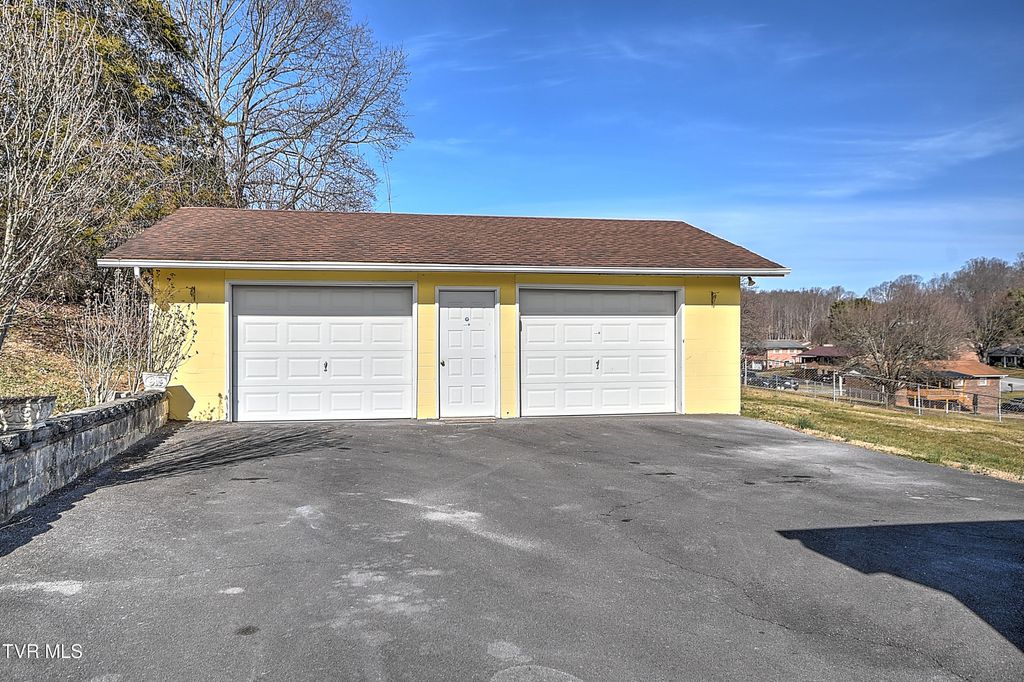 Photo of 481 Knobview Road, Blountville, TN 37617 (MLS # 9990531)