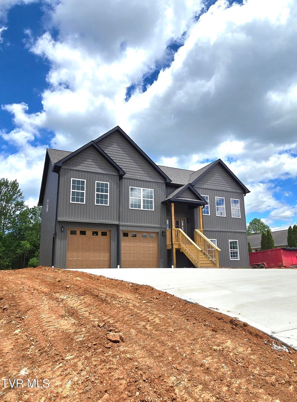 Photo of 117 Clearwater Drive, Unicoi, TN 37692 (MLS # 9995382)