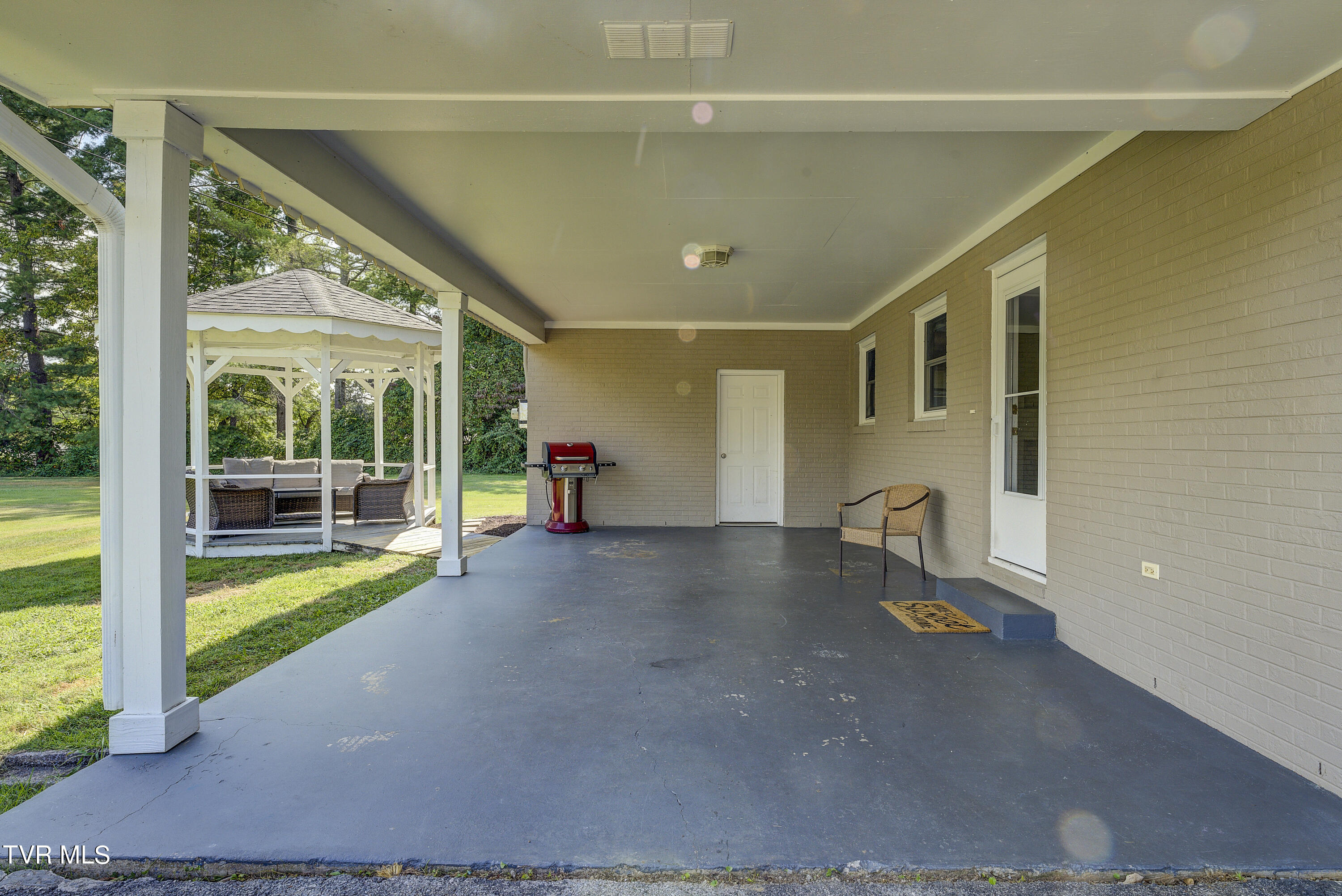2405 Larkspur Drive, Johnson City, Tennessee image 11