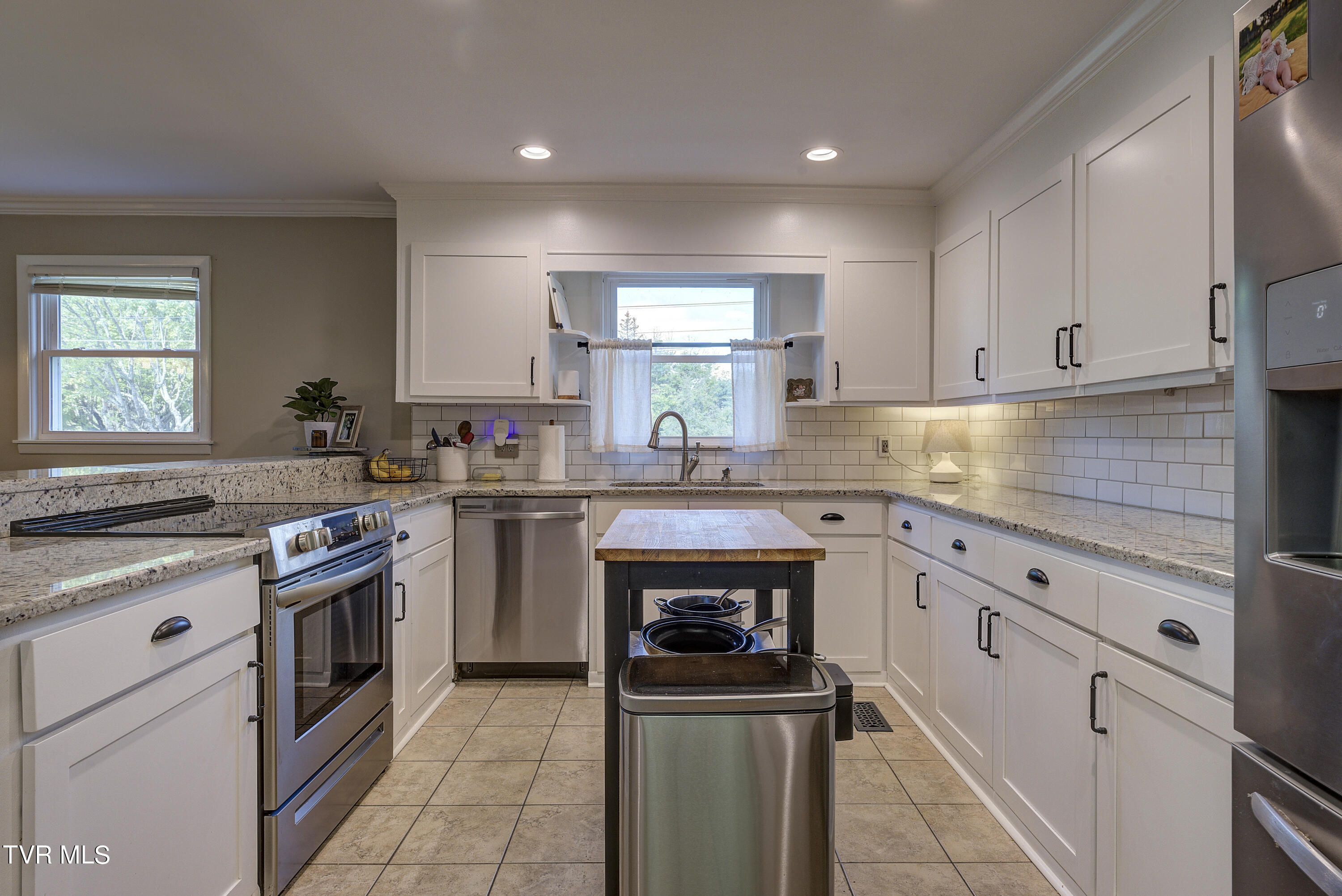 2405 Larkspur Drive, Johnson City, Tennessee image 19