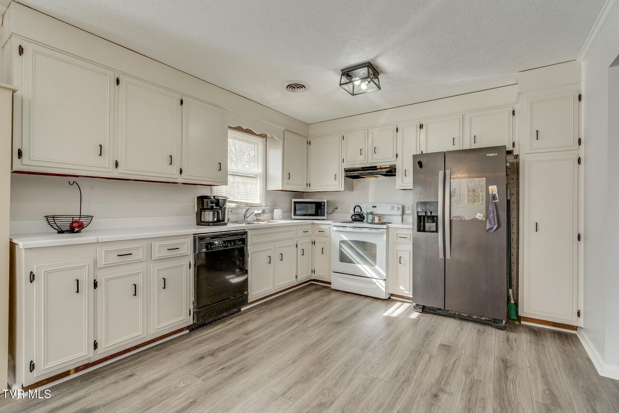 247 Carlton Road, Bristol, Tennessee image 10