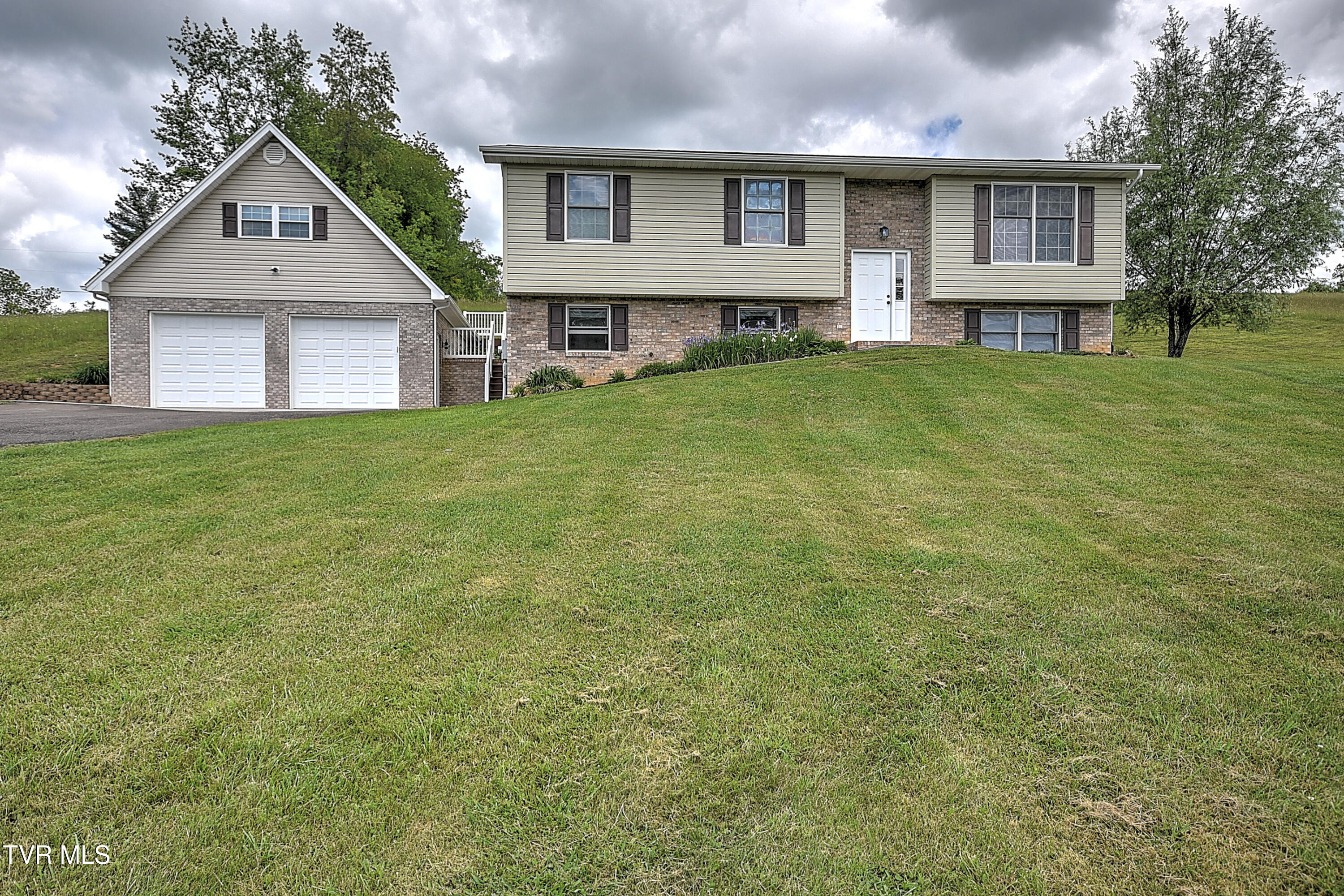14305 Old Jonesboro Road, Bristol, Virginia image 3