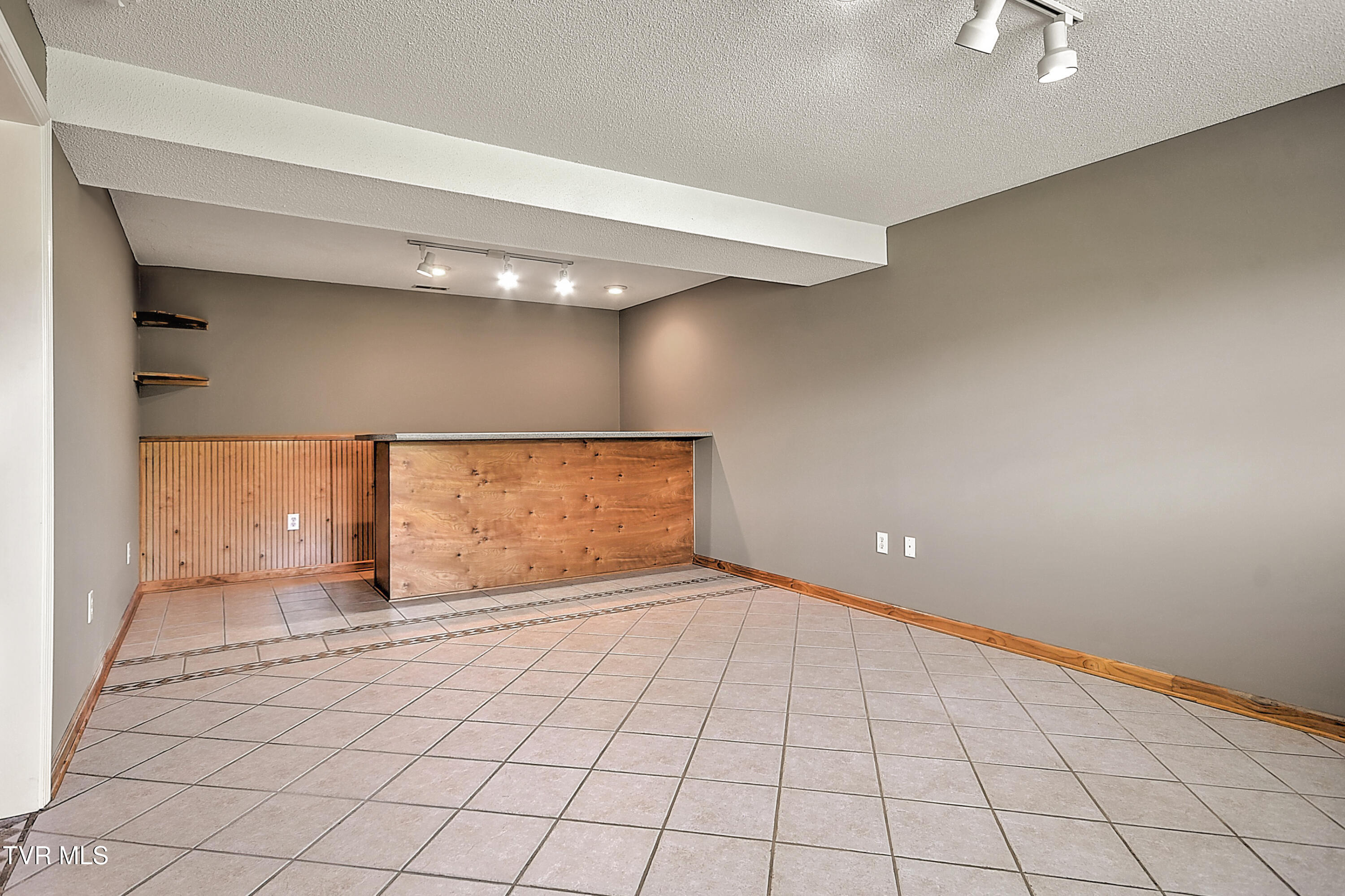 14305 Old Jonesboro Road, Bristol, Virginia image 38