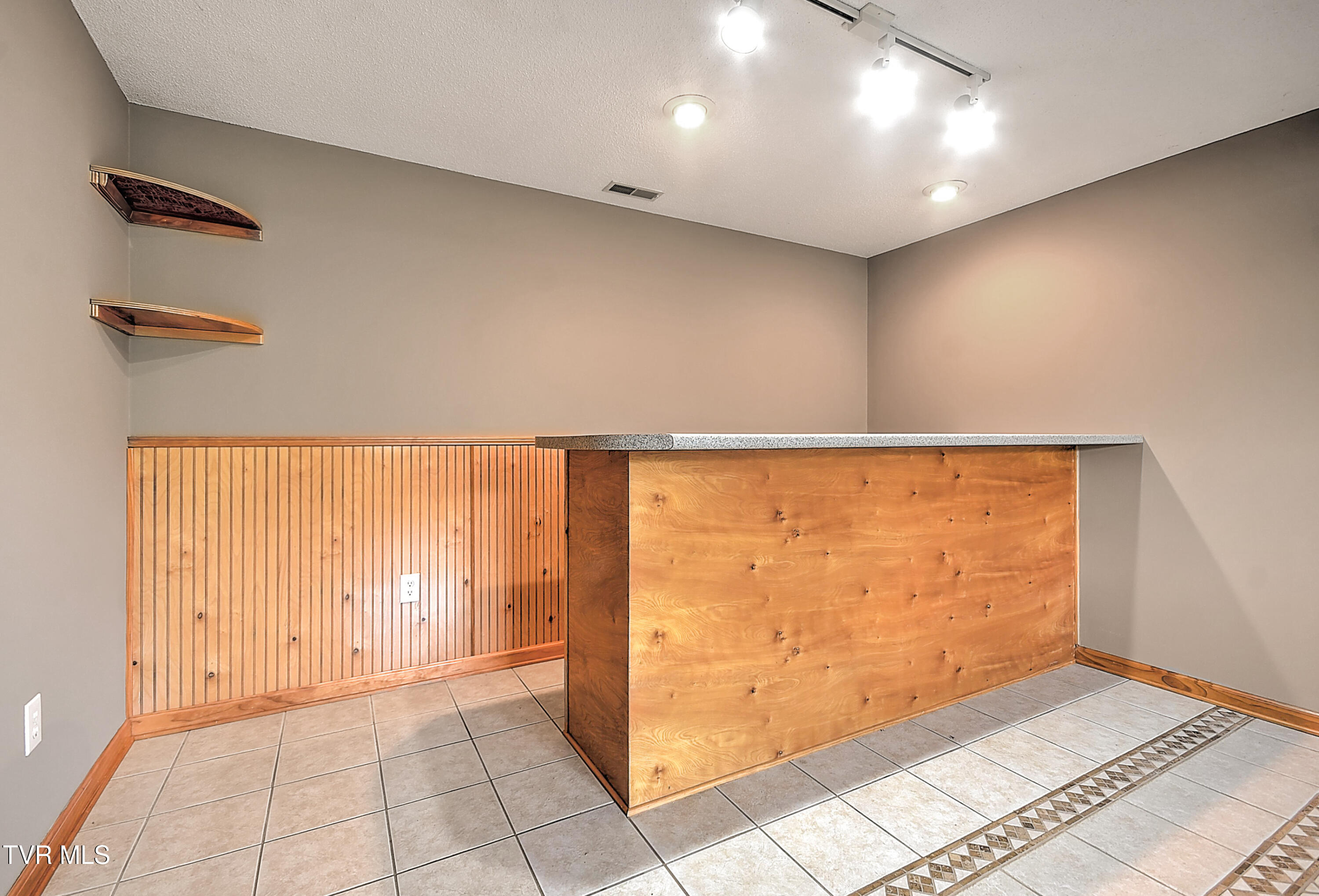 14305 Old Jonesboro Road, Bristol, Virginia image 39