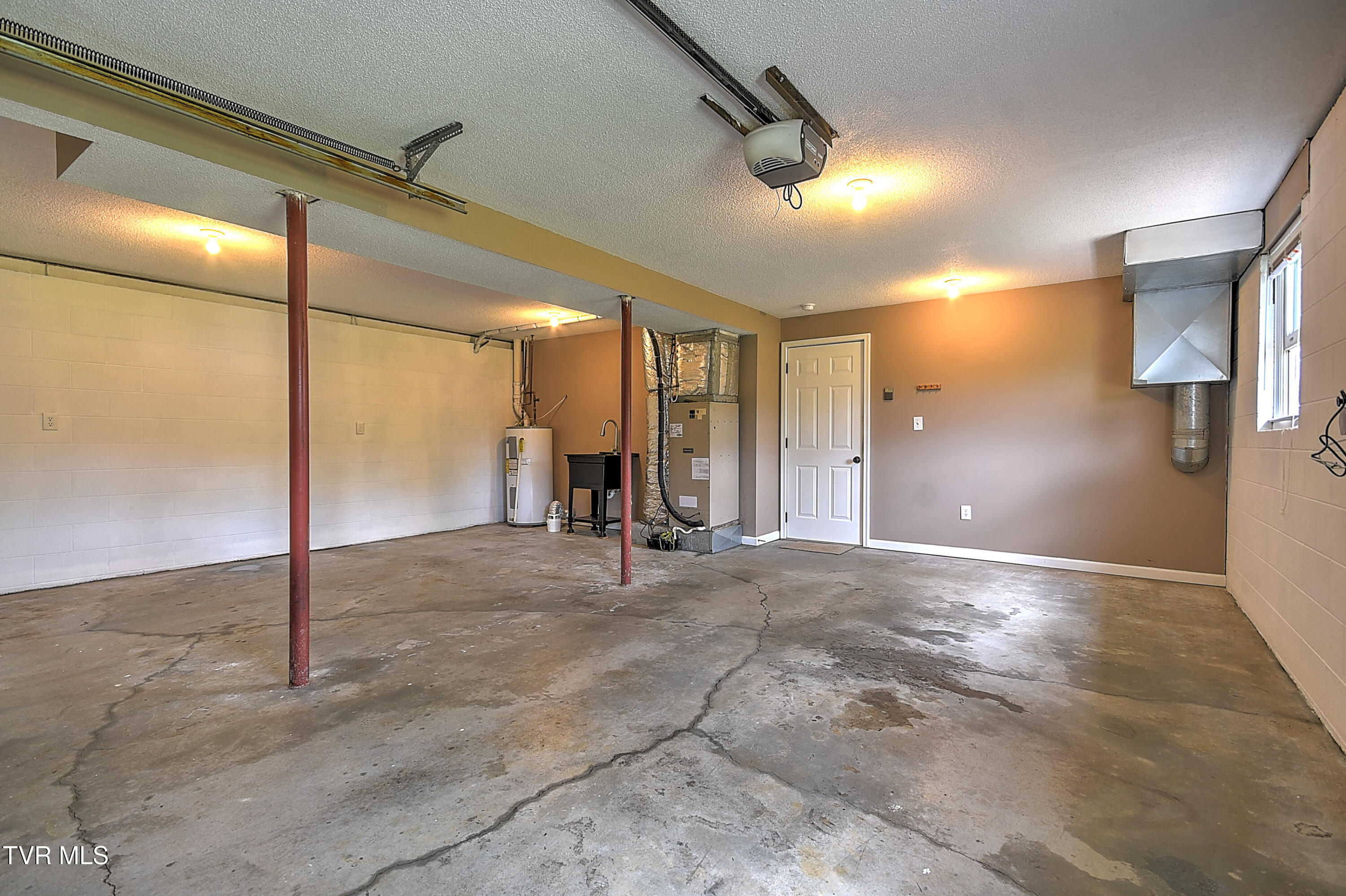 14305 Old Jonesboro Road, Bristol, Virginia image 44