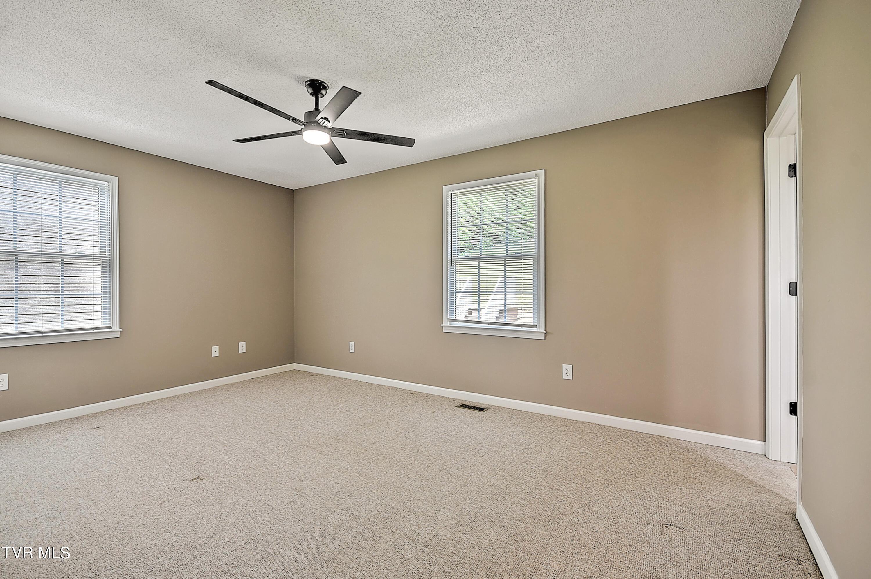 14305 Old Jonesboro Road, Bristol, Virginia image 25