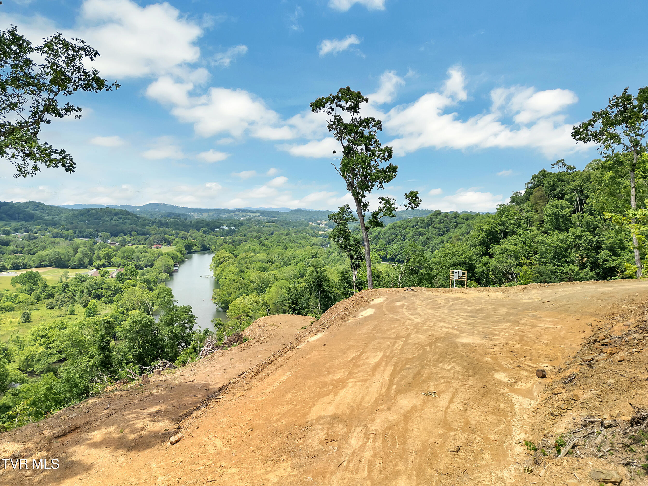 750 Herb Hodge Road, Johnson City, Tennessee image 10
