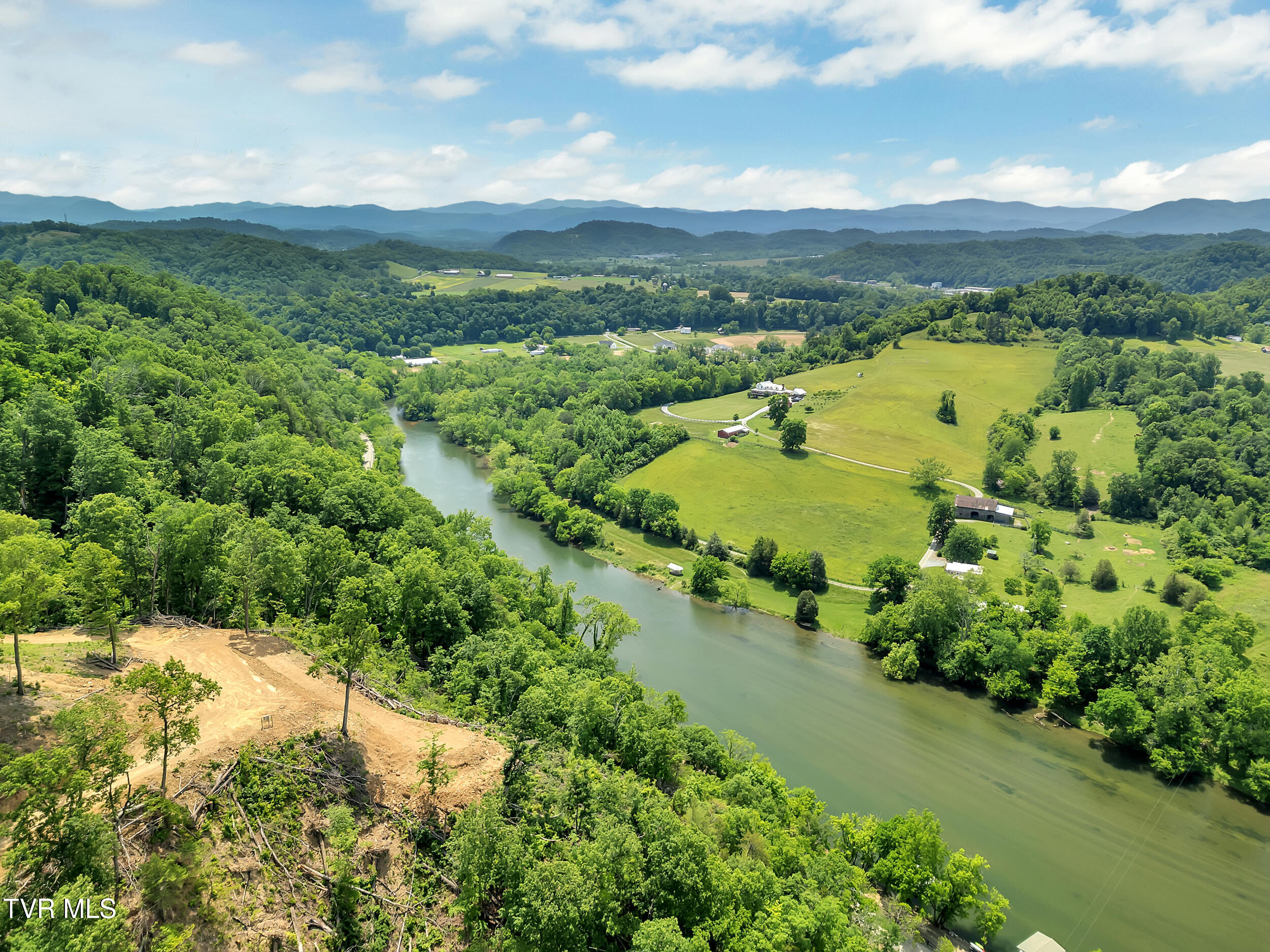 750 Herb Hodge Road, Johnson City, Tennessee image 1