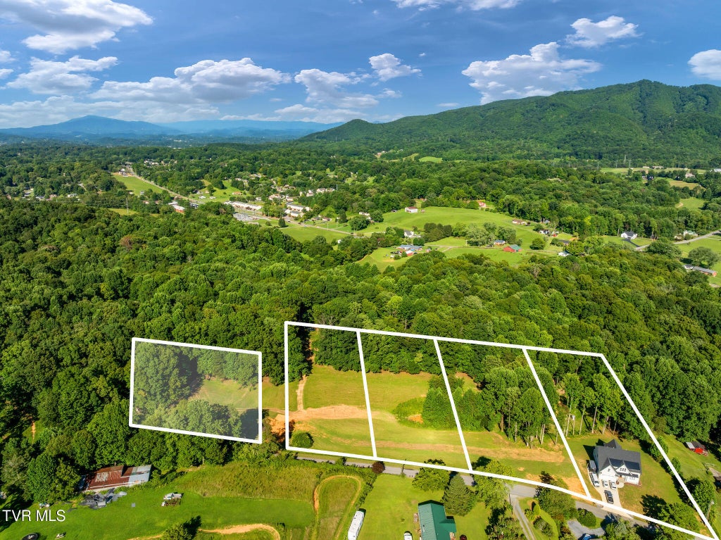 Photo of 180 Water Tank Hill Road, Johnson City, TN 37604 (MLS # 10001359)