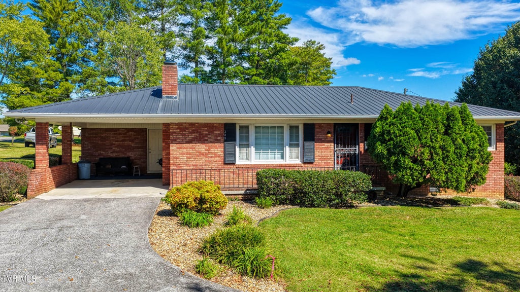 Photo of 329 Allen Drive, Bulls Gap, TN 37711 (MLS # 10001622)