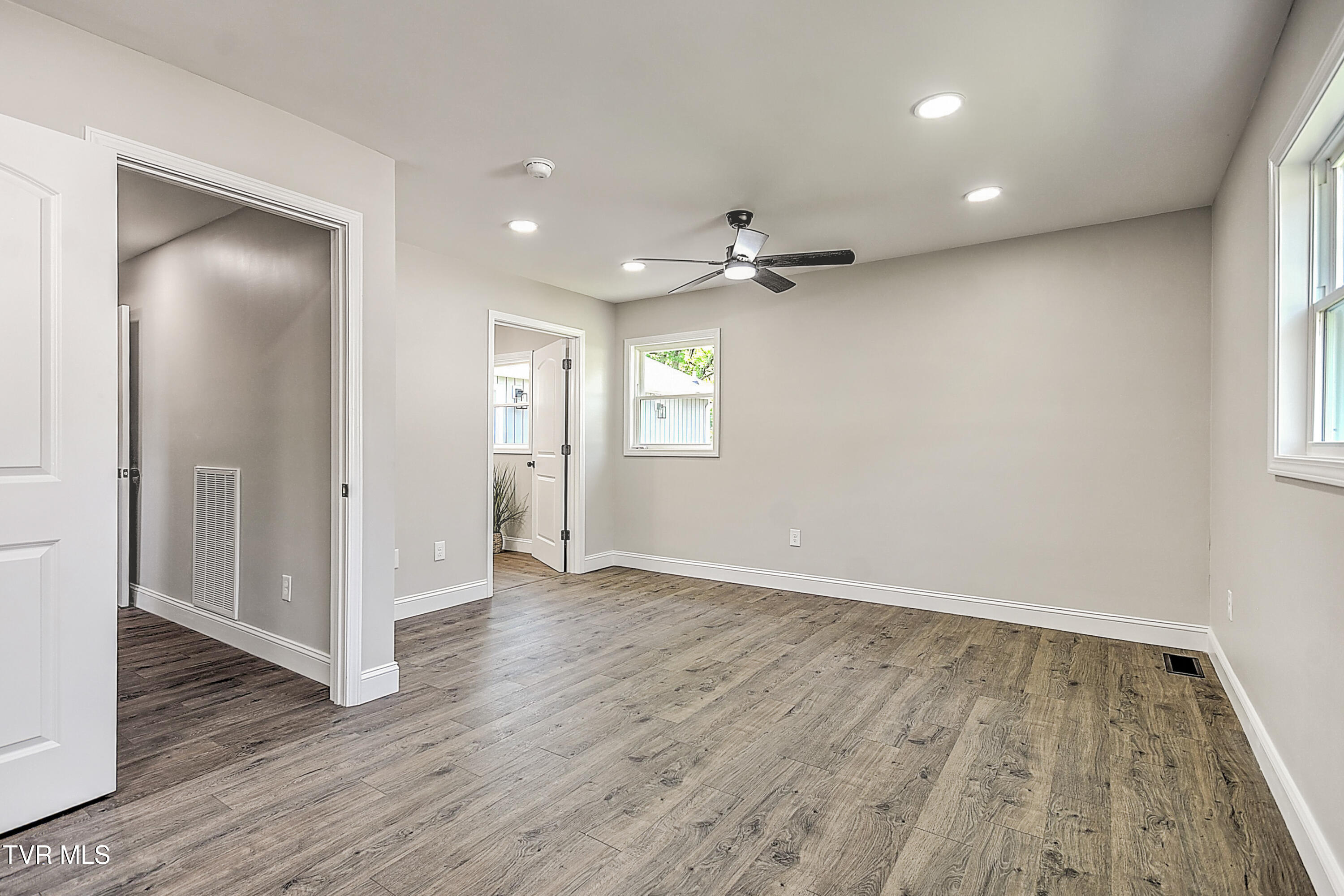 305 Blue Bonnet Drive, Bristol, Tennessee image 39