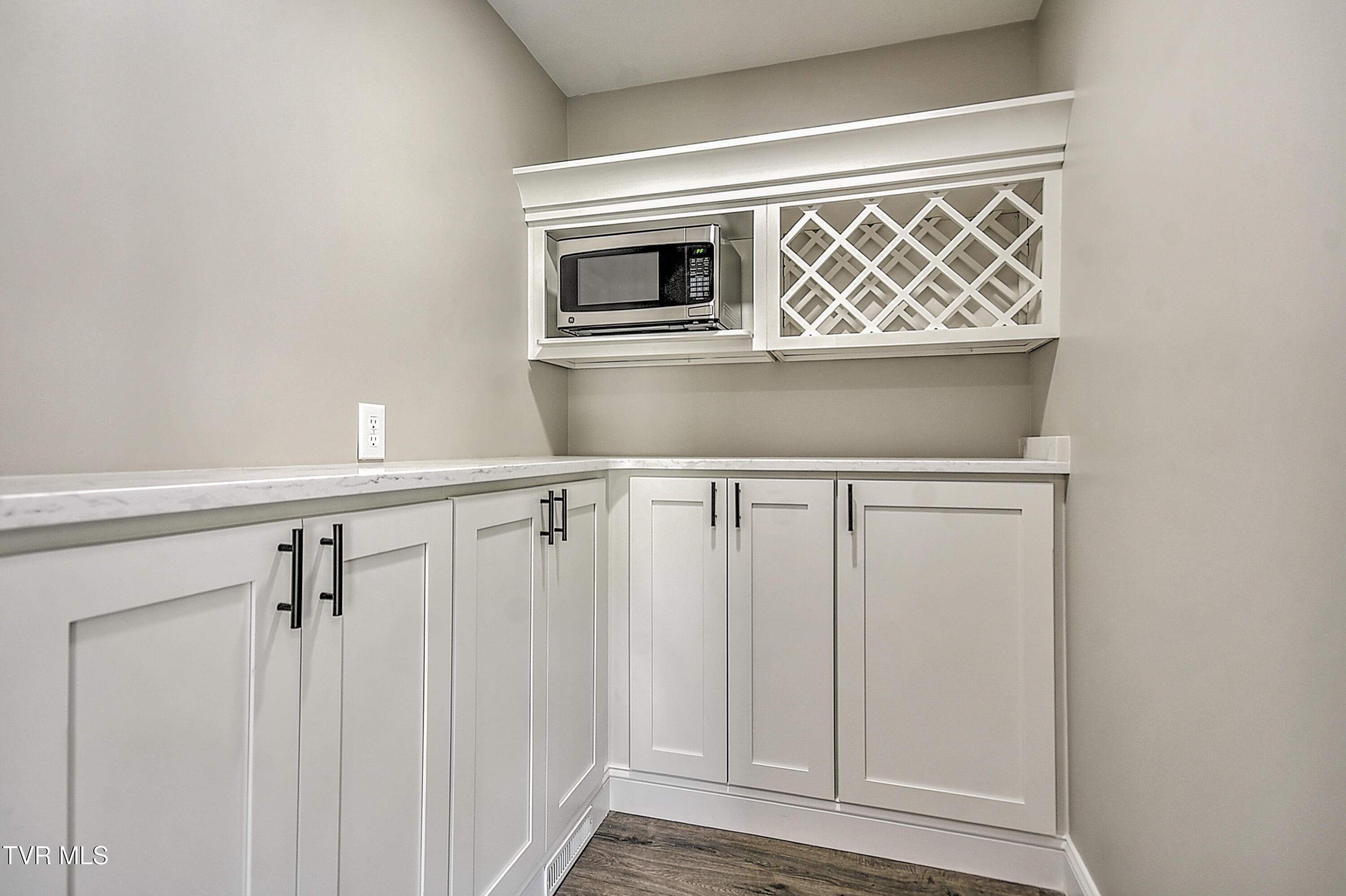 305 Blue Bonnet Drive, Bristol, Tennessee image 14