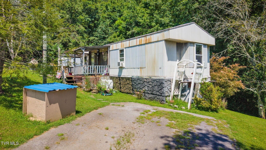 Photo of 406 War Valley Road, Church Hill, TN 37642 (MLS # 9999840)