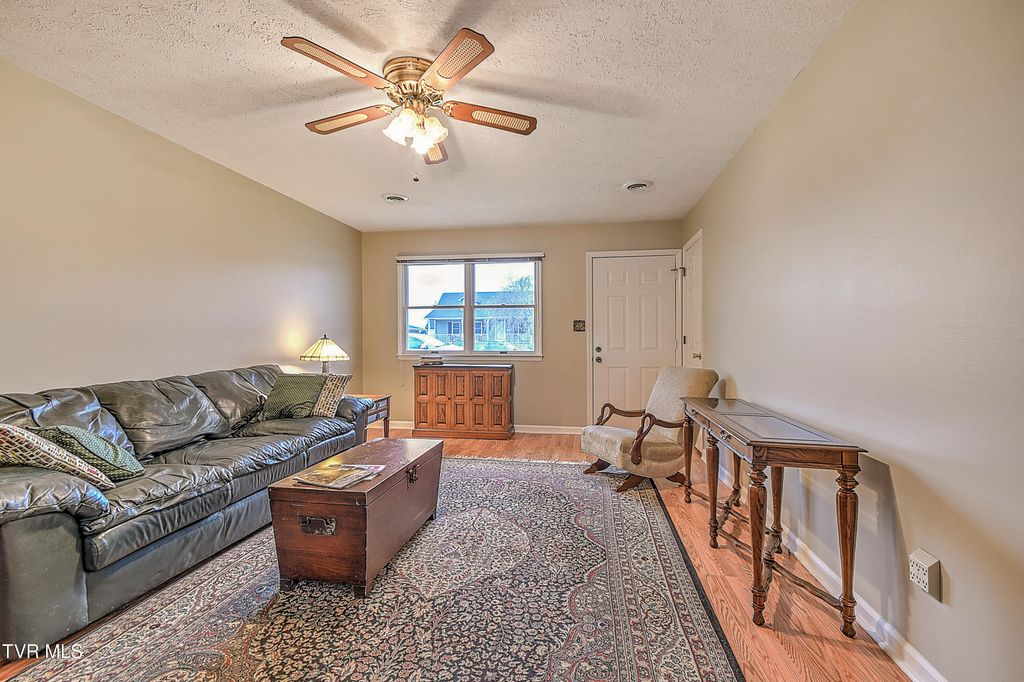 Photo of 1544 Jessee Street #R, Kingsport, TN 37664 (MLS # 9991613)