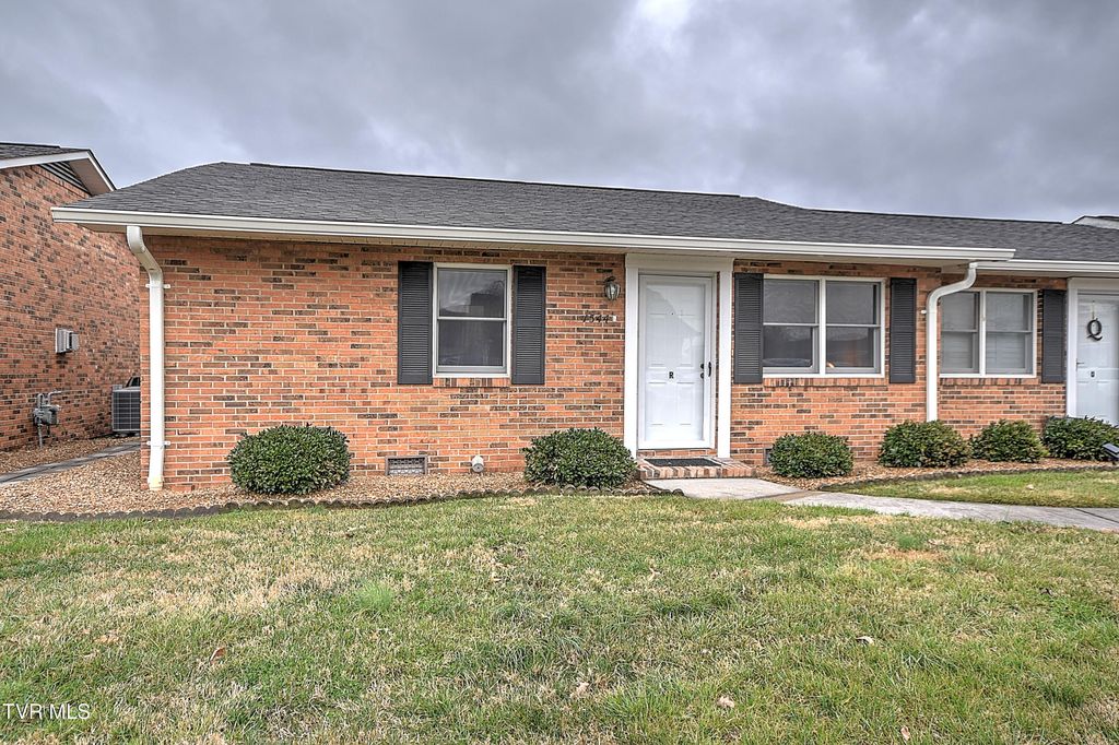 Photo of 1544 Jessee Street #R, Kingsport, TN 37664 (MLS # 9991613)