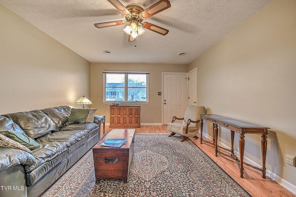 Photo of 1544 Jessee Street #R, Kingsport, TN 37664 (MLS # 9991613)