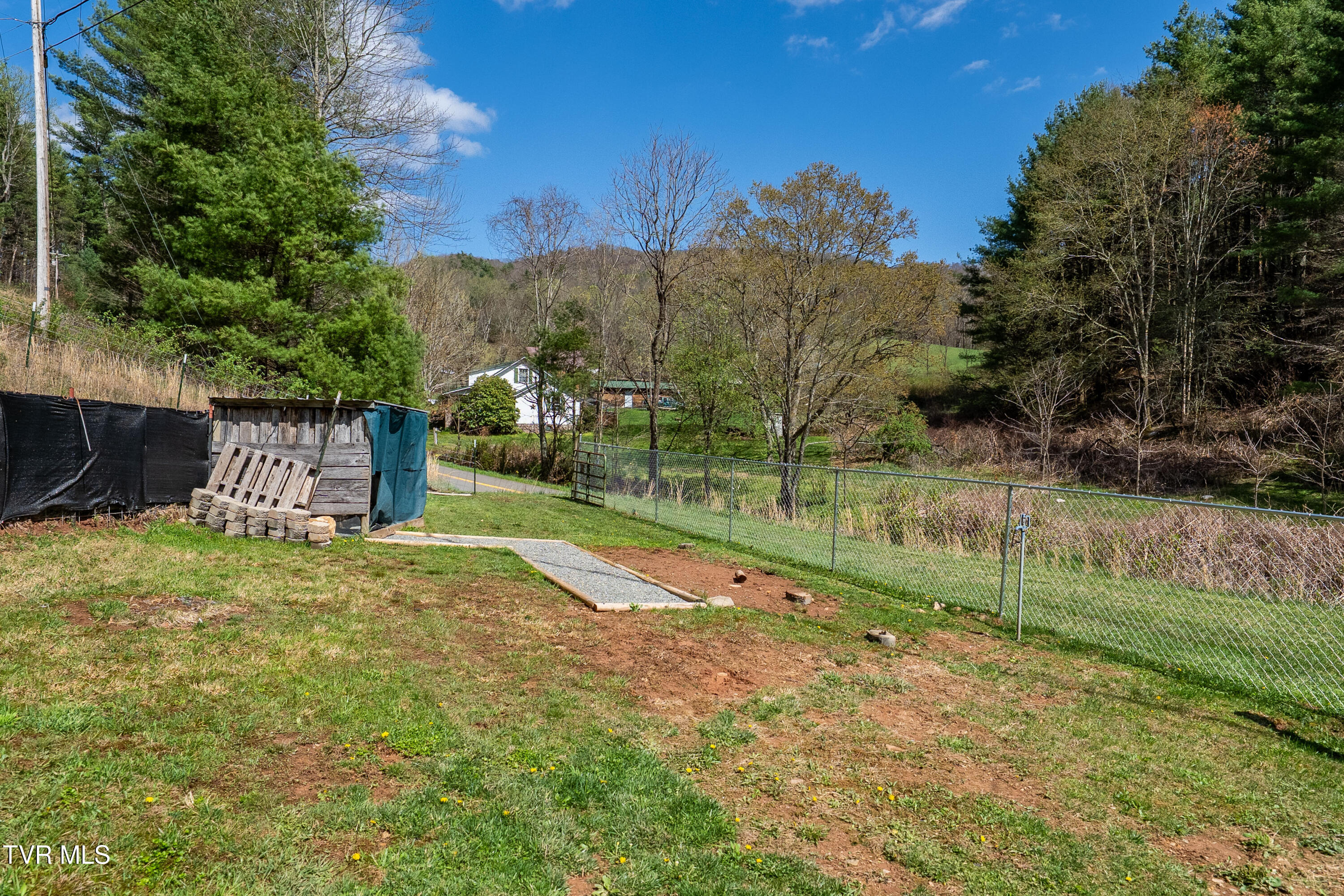 1441 Sugar Creek Road, Laurel Bloomery, Tennessee image 13