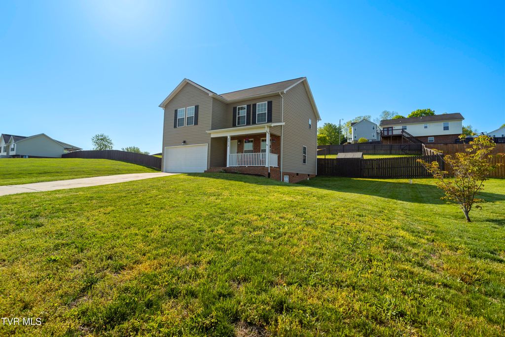 Photo of 2013 Cody Cove, Bluff City, TN 37618 (MLS # 9994466)
