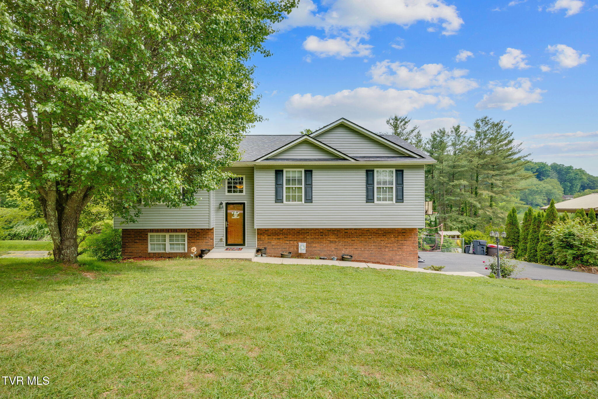 5821 Seneca Drive, Kingsport, Tennessee image 1