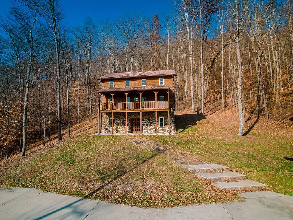 Photo 1 of 32 — 257 December Drive, Dryden, VA 24243
