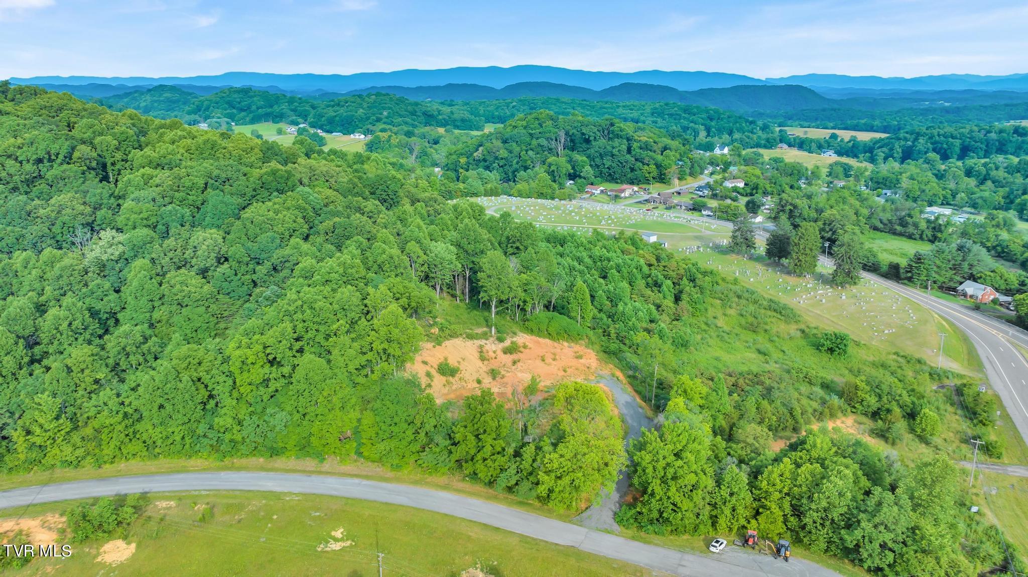 Fleenor Drive, Kingsport, Tennessee image 6