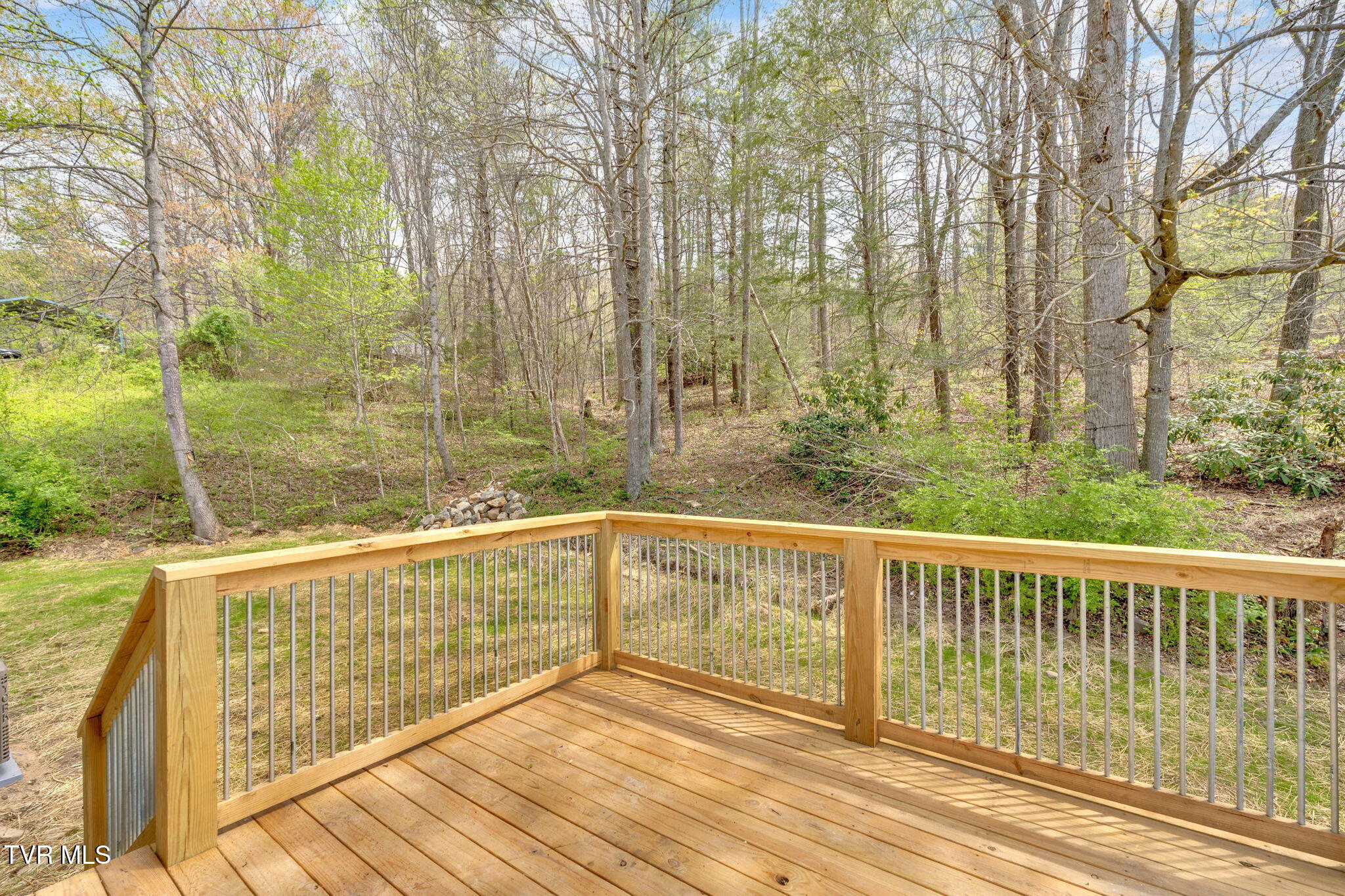 110 Patrick Henry Lane, Elizabethton, Tennessee image 4