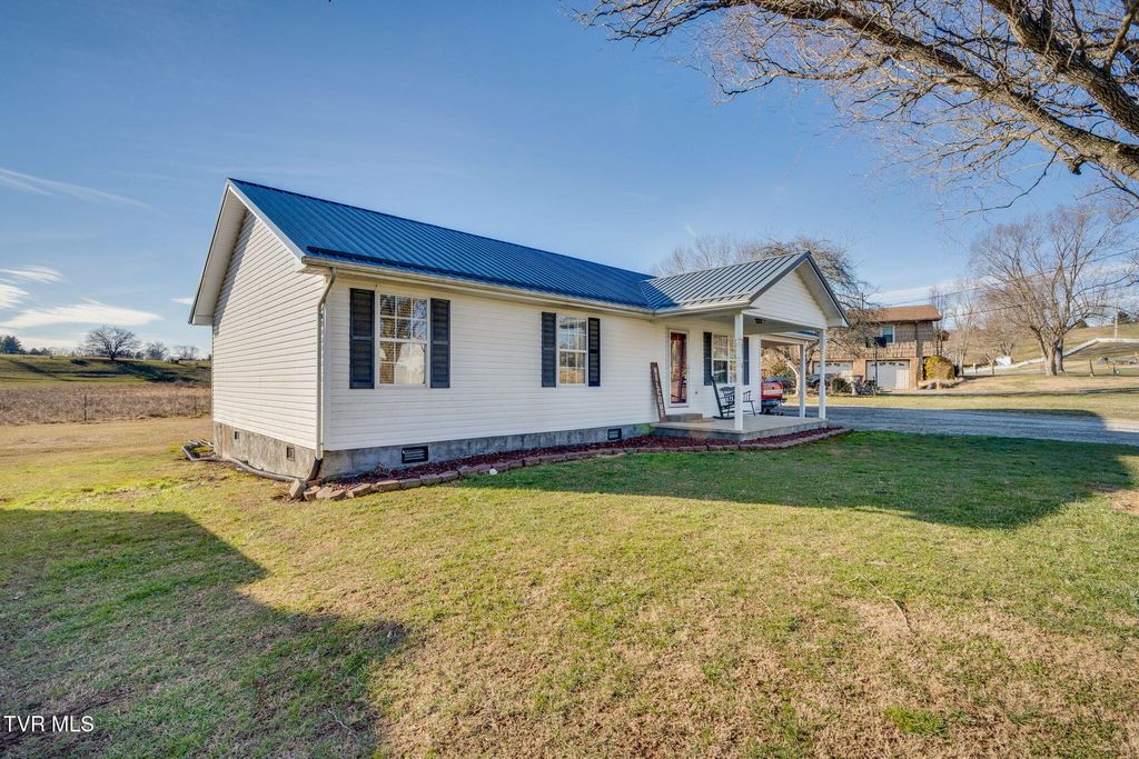 Photo of 1449 Independence Avenue, Mount Carmel, TN 37645 (MLS # 9990515)