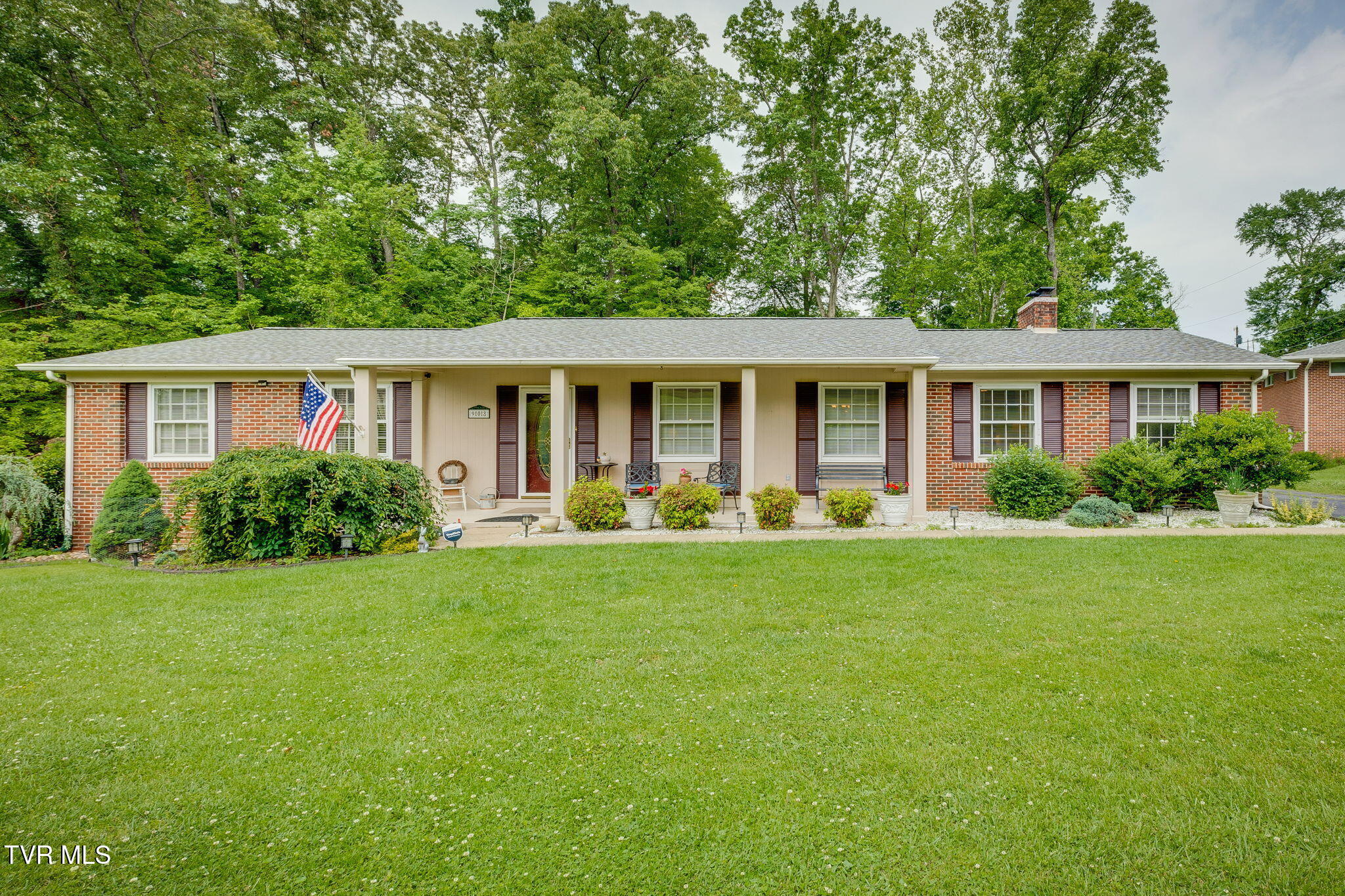 908 Spring Valley Drive, Kingsport, Tennessee image 1