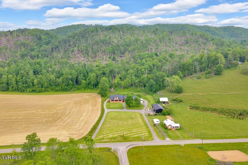 5500 Roan Creek Road, Mountain City, Tennessee image 10