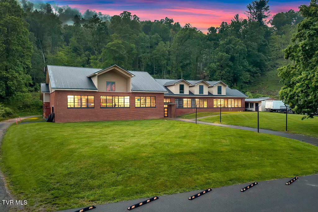5500 Roan Creek Road, Mountain City, Tennessee image 2