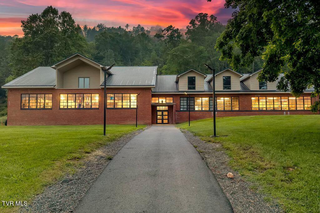 5500 Roan Creek Road, Mountain City, Tennessee image 1