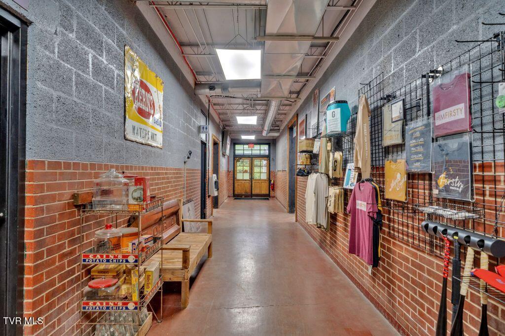 5500 Roan Creek Road, Mountain City, Tennessee image 44
