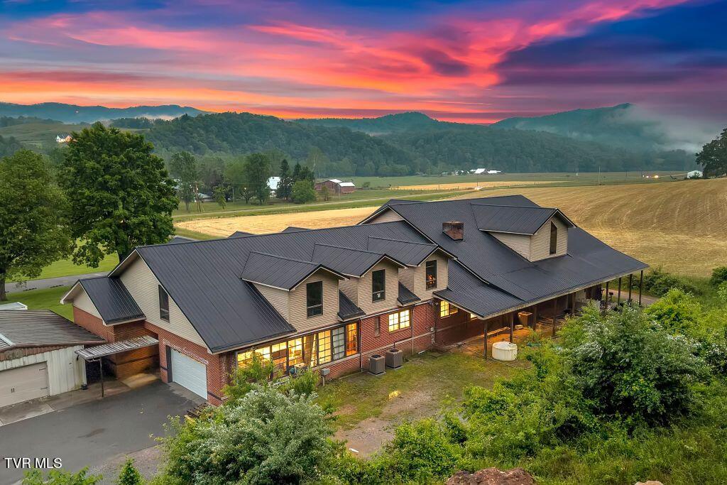 5500 Roan Creek Road, Mountain City, Tennessee image 4