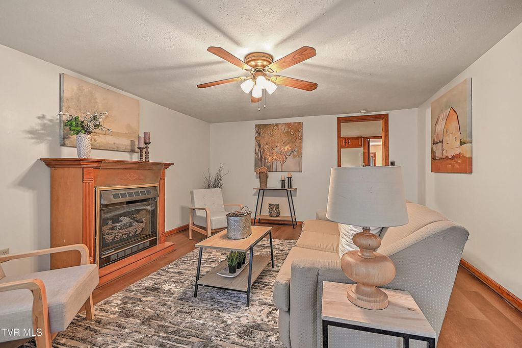 Photo of 146 Estep Hollow Road, Elizabethton, TN 37643 (MLS # 9989142)