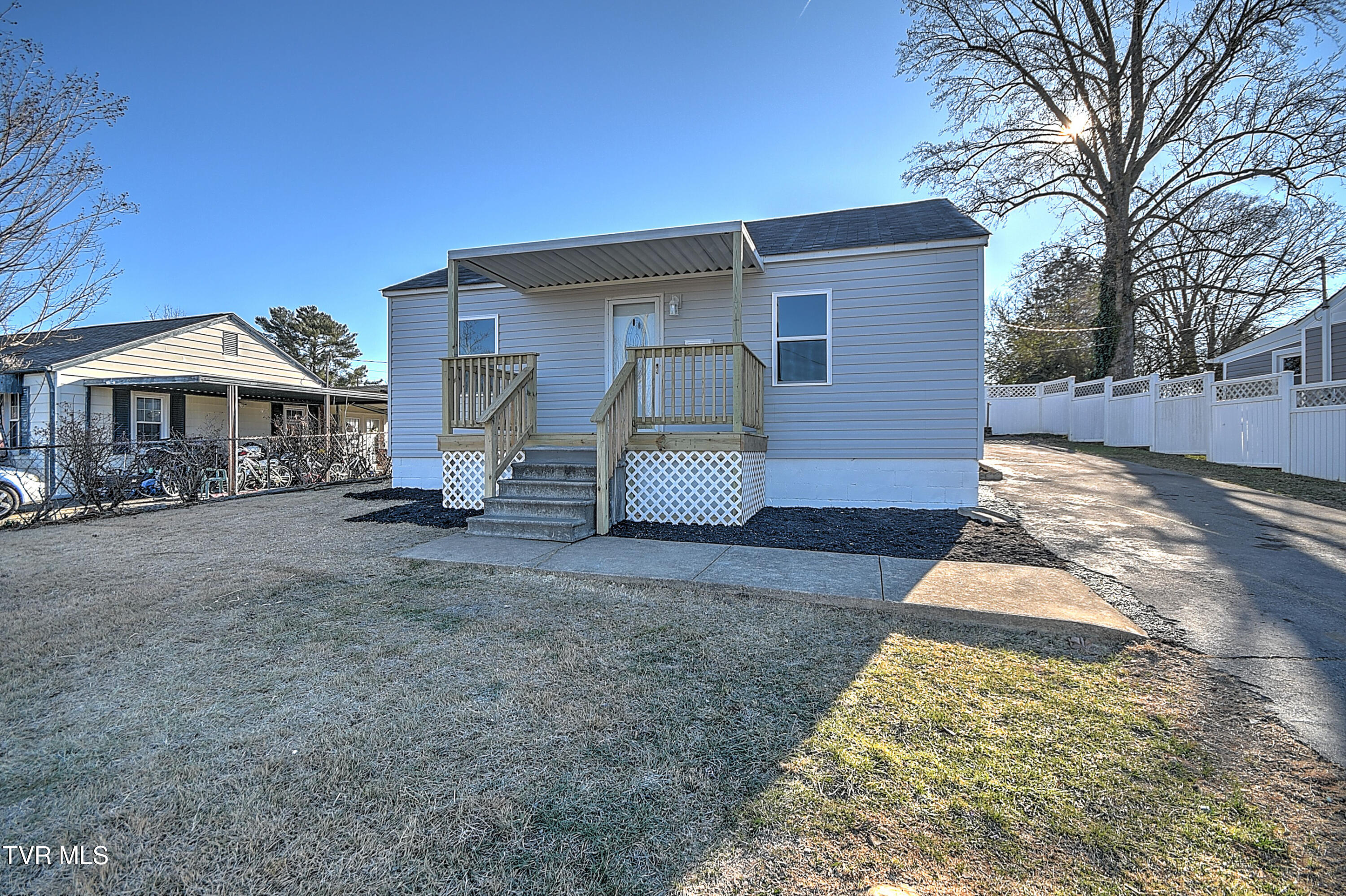 209 Sunrise Street, Bristol, Virginia image 2