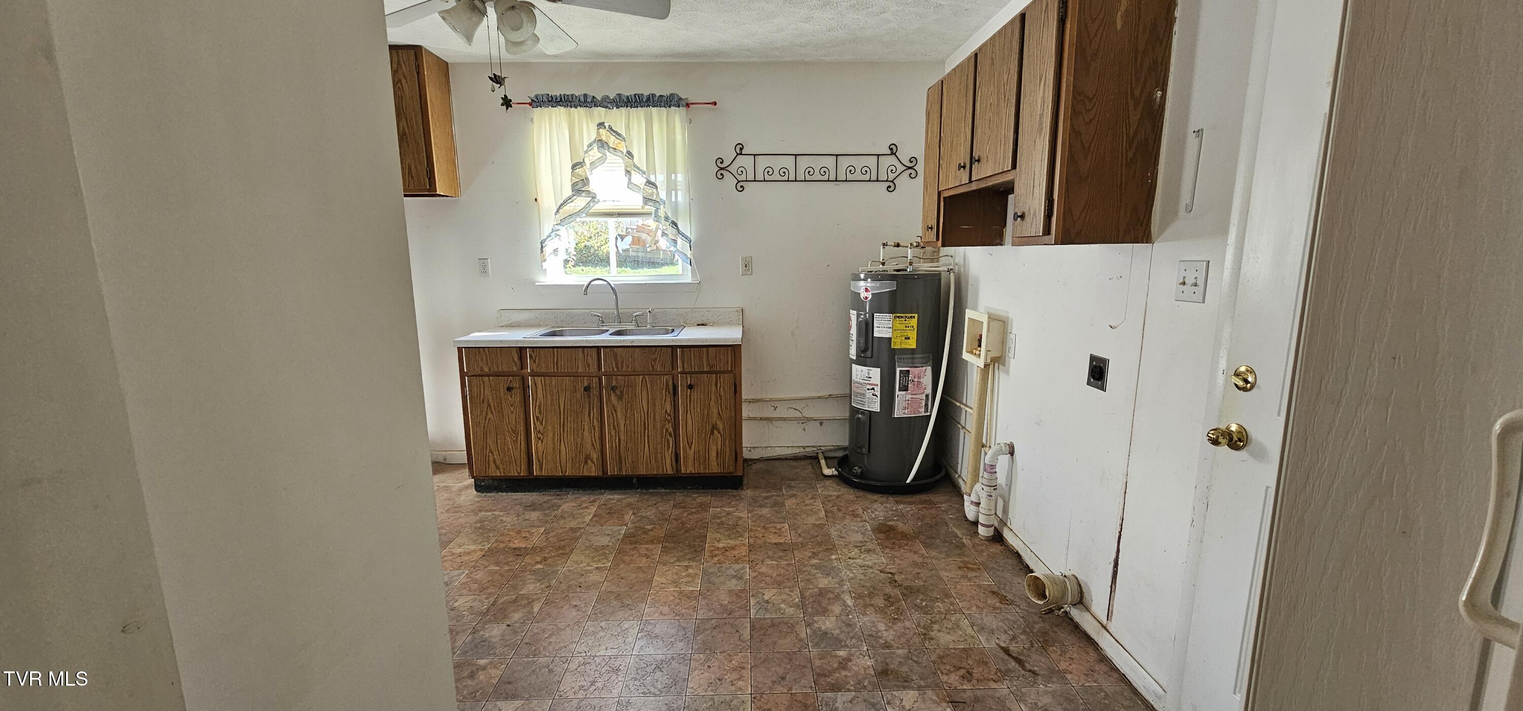 20286 Shadowood Circle, Meadowview, Virginia image 15