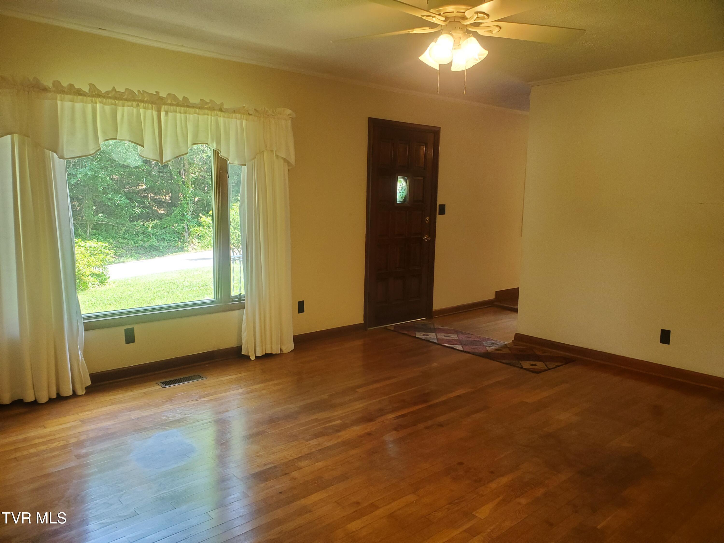 339 Spice Hollow Road, Johnson City, Tennessee image 4