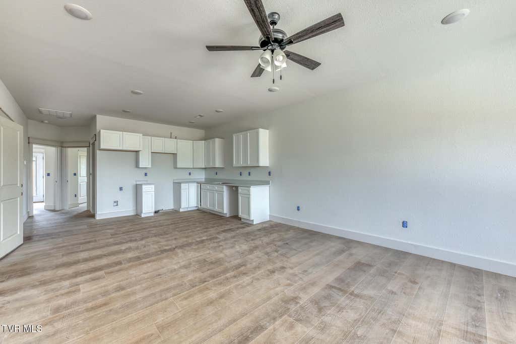 Photo of 6002 Ashlynn Oaks Private Drive, Blountville, TN 37617 (MLS # 9999642)