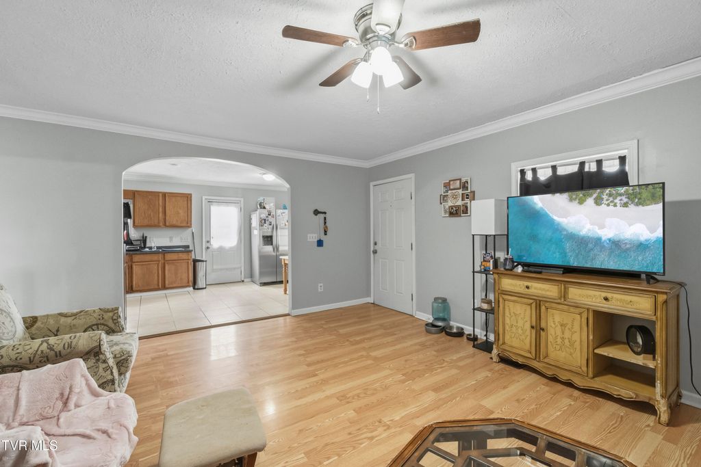 Photo of 950 Kingsport Highway, Greeneville, TN 37745 (MLS # 9992379)