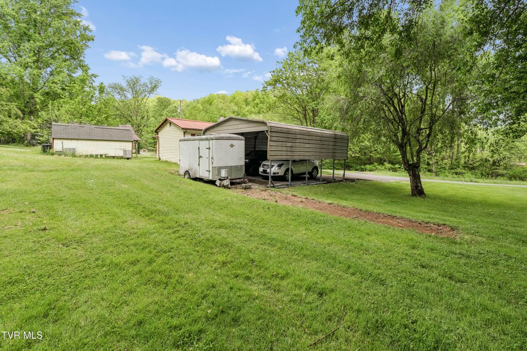 Photo of 229 Rome Hollow Road, Elizabethton, TN 37643 (MLS # 9994749)