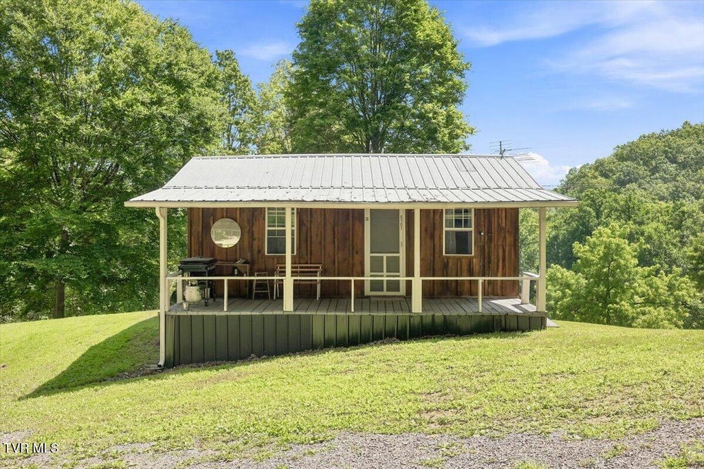 Photo of 6701 Tennessee 66, Rogersville, TN 37857 (MLS # 9998192)