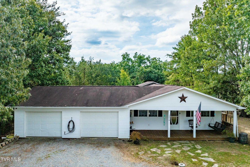Photo of 1416 Cranshaw Dr Extension, Kingsport, TN 37660 (MLS # 10001809)