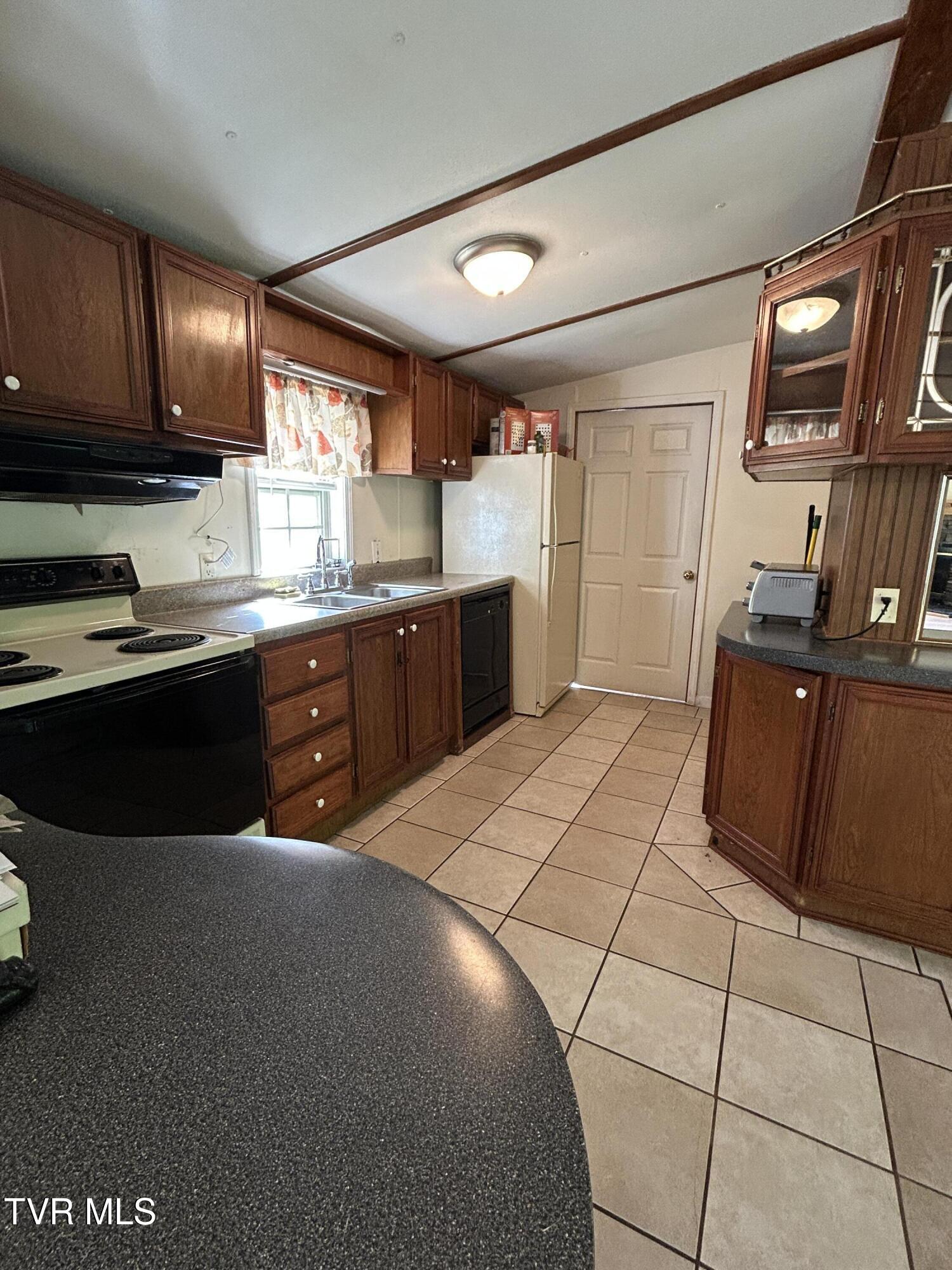 1284 Powder Branch Road, Johnson City, Tennessee image 10